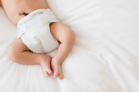 How To Cloth Diaper A Newborn - everything you need to know!